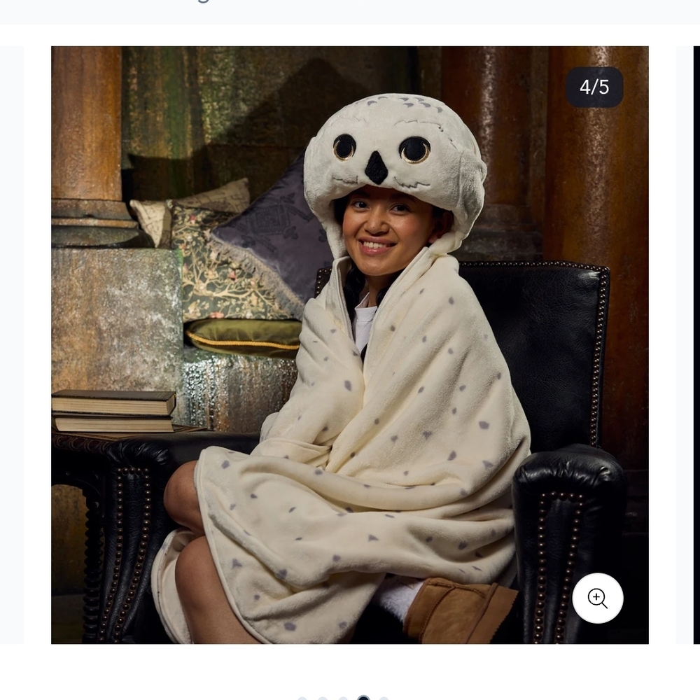 Harry Potter Hedwig Hooded Blanket